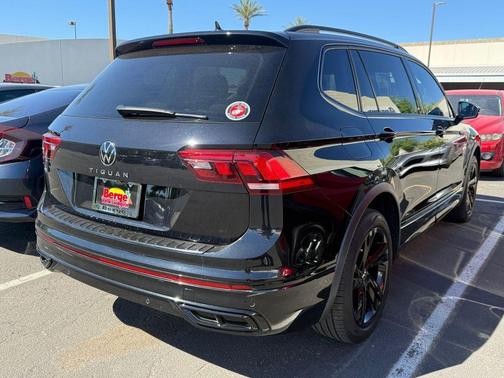 2023 Volkswagen Tiguan 2.0T SE R-Line Black