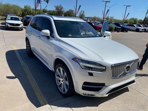 Crystal White 2018 Volvo XC90 T6 Inscription