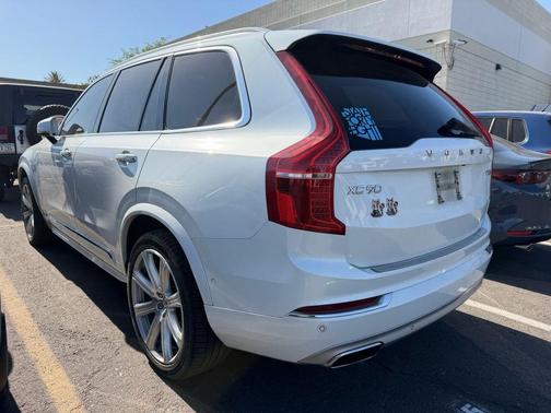 Crystal White 2018 Volvo XC90 T6 Inscription