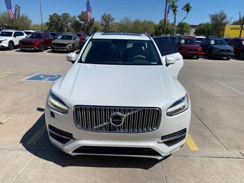 Crystal White 2018 Volvo XC90 T6 Inscription