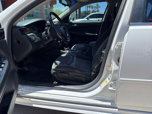 Summit White 2014 Chevrolet Impala Limited LT
