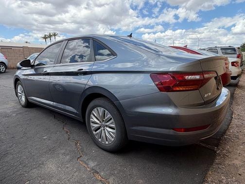 Platinum Gray Metallic 2019 Volkswagen Jetta 1.4T S