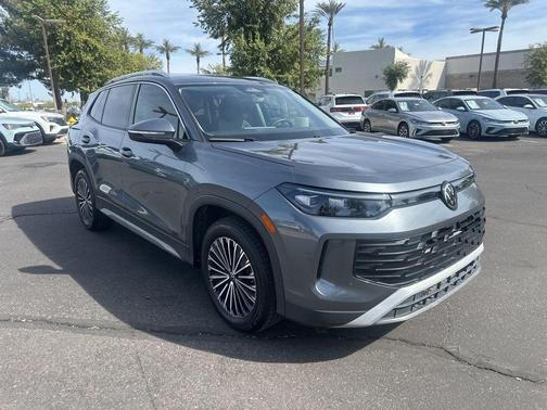 2025 Volkswagen Tiguan 2.0T S