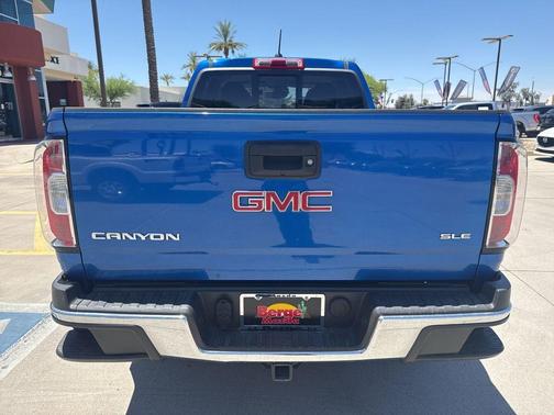 Marine Blue Metallic 2018 GMC Canyon SLE