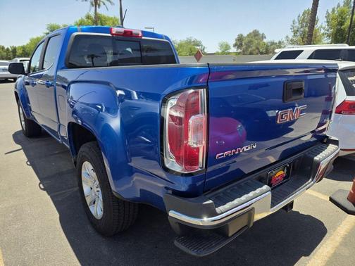 Marine Blue Metallic 2018 GMC Canyon SLE