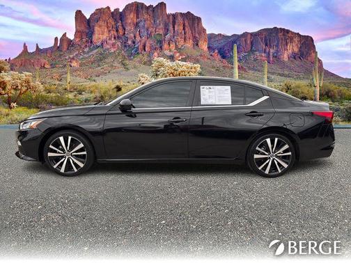 2021 Nissan Altima 2.5 SR