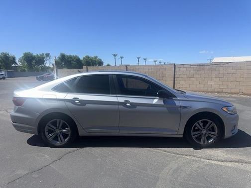 2020 Volkswagen Jetta 1.4T R-Line