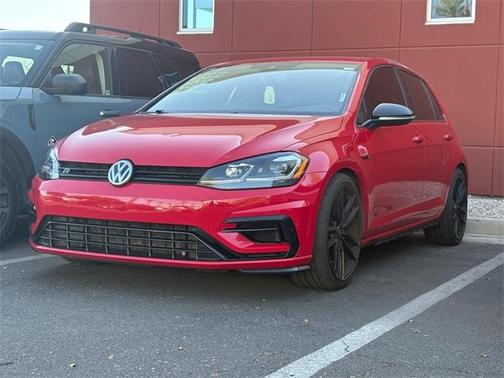 2019 Volkswagen Golf R 2.0T w/DCC & Navigation