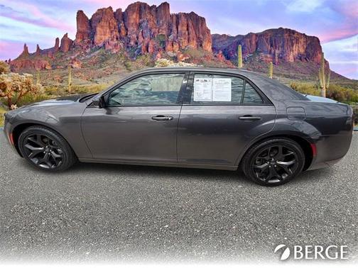 2021 Chrysler 300 S