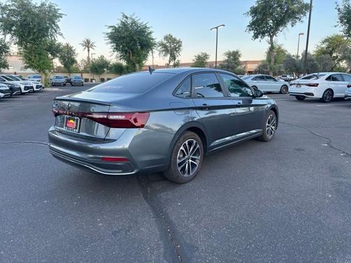 Platinum Gray Metallic 2025 Volkswagen Jetta 1.5T Sport