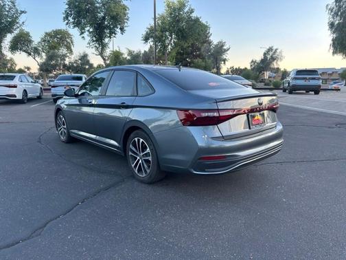 Platinum Gray Metallic 2025 Volkswagen Jetta 1.5T Sport