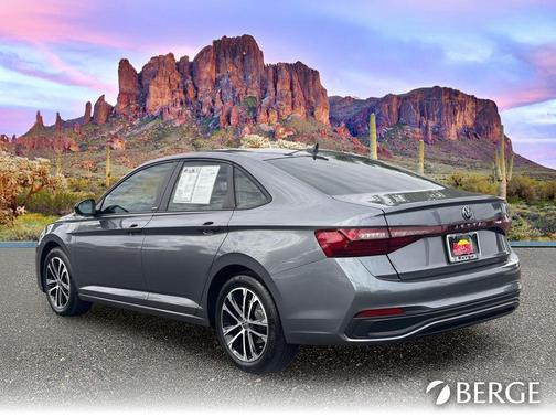 Platinum Gray Metallic 2025 Volkswagen Jetta 1.5T Sport