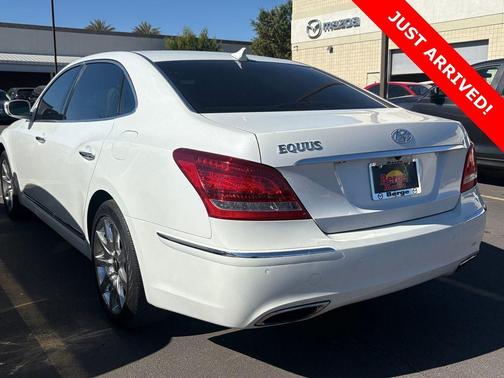 2013 Hyundai Equus Signature