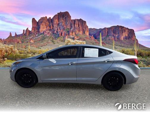 Shale Gray Metallic 2016 Hyundai ELANTRA SE