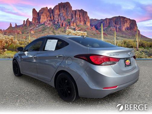 Shale Gray Metallic 2016 Hyundai ELANTRA SE