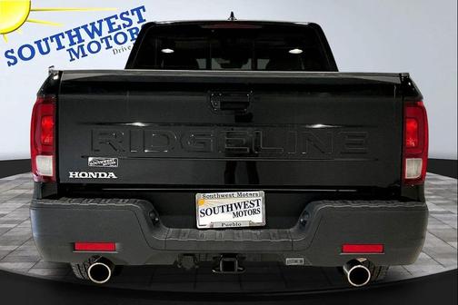 Crystal Black Pearl 2025 Honda Ridgeline RTL