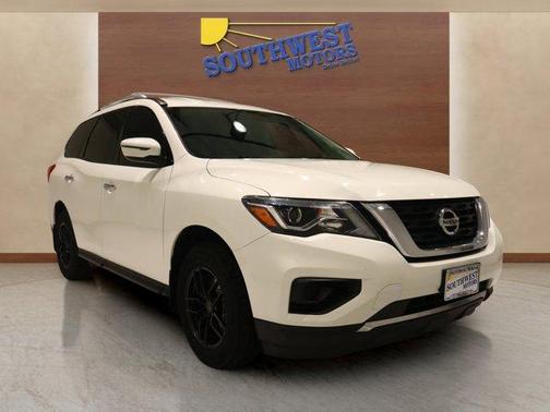 2019 Nissan Pathfinder S