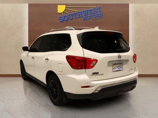 2019 Nissan Pathfinder S