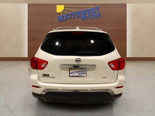 2019 Nissan Pathfinder S