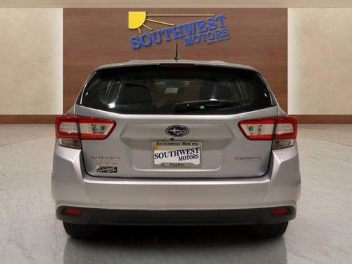 2019 Subaru Impreza 2.0i