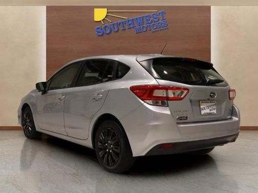 2019 Subaru Impreza 2.0i