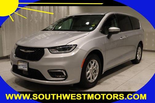 2023 Chrysler Pacifica Touring-L