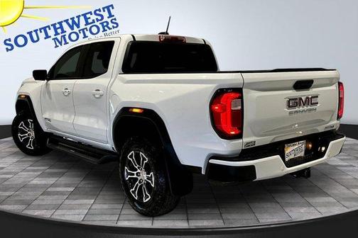 Summit White 2025 GMC Canyon AT4