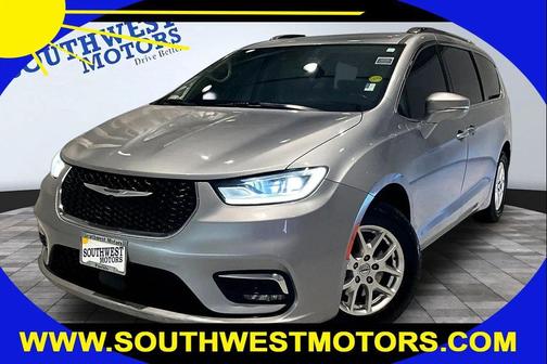 Billet Silver Metallic Clearcoat 2021 Chrysler Pacifica Touring L
