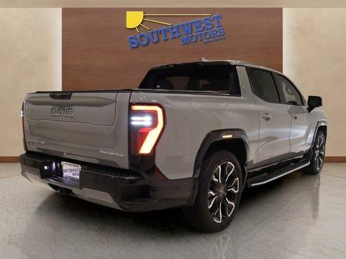 2024 GMC Sierra EV Denali