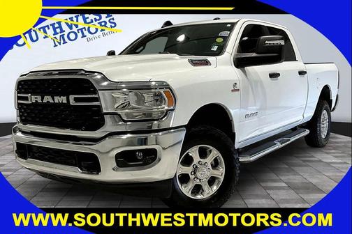 Bright White Clearcoat 2024 RAM 2500 Big Horn
