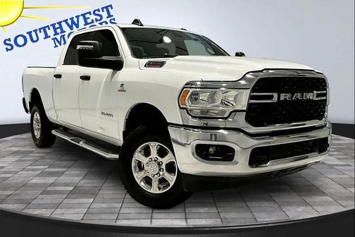 Bright White Clearcoat 2024 RAM 2500 Big Horn