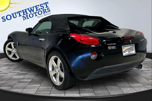 Mysterious (Black) 2007 Pontiac Solstice 2dr Convertible