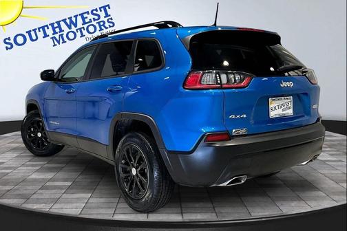 Hydro Blue Pearlcoat 2022 Jeep Cherokee Latitude Lux