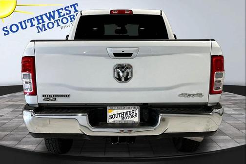 Bright White Clearcoat 2022 RAM 2500 Big Horn
