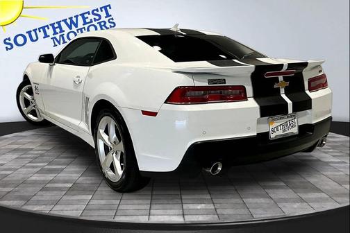 Summit White 2015 Chevrolet Camaro 2LT