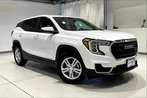 Summit White 2024 GMC Terrain SLE