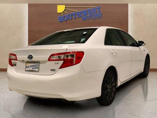 2014 Toyota Camry Hybrid LE