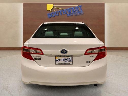 2014 Toyota Camry Hybrid LE