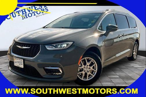 Ceramic Gray Clearcoat 2022 Chrysler Pacifica Touring L