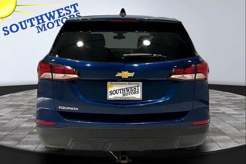 Blue Glow Metallic 2022 Chevrolet Equinox LS