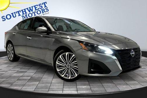 Gun Metallic 2023 Nissan Altima 2.5 SL