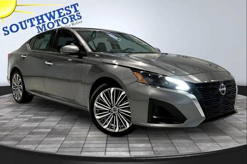 Gun Metallic 2023 Nissan Altima 2.5 SL