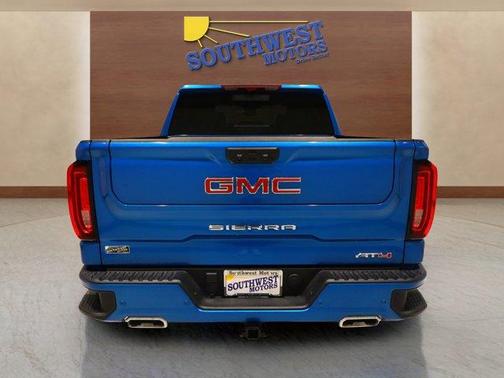 2024 GMC Sierra 1500 AT4
