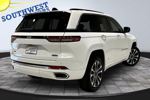 2022 Jeep Grand Cherokee 4xe Overland