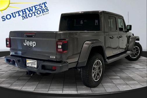 Granite Crystal Metallic Clearcoat 2022 Jeep Gladiator Overland