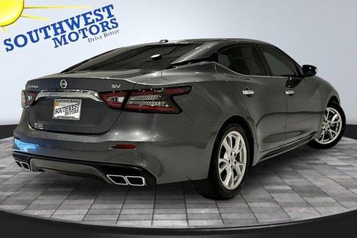 Gun Metallic 2022 Nissan Maxima SV