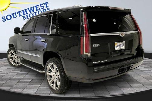 2018 Cadillac Escalade Luxury