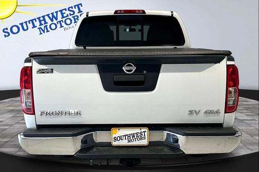 Glacier White 2017 Nissan Frontier SV