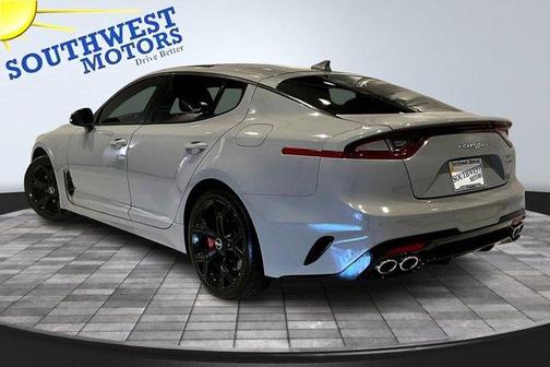 2021 Kia Stinger GT2