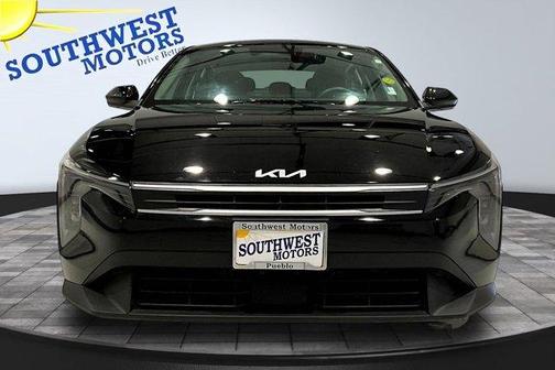 Aurora Black Pearl 2025 Kia K4